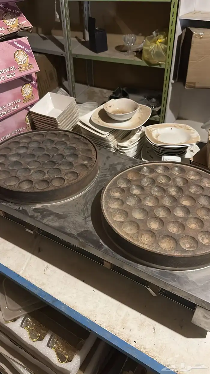 معدات مطعم كاملة بحالة نظيفة 14