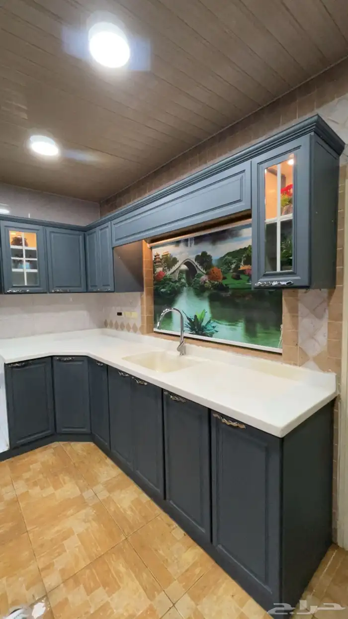 دولاب مطبخ المنيوم لون مميز وتفصيل راقي 0