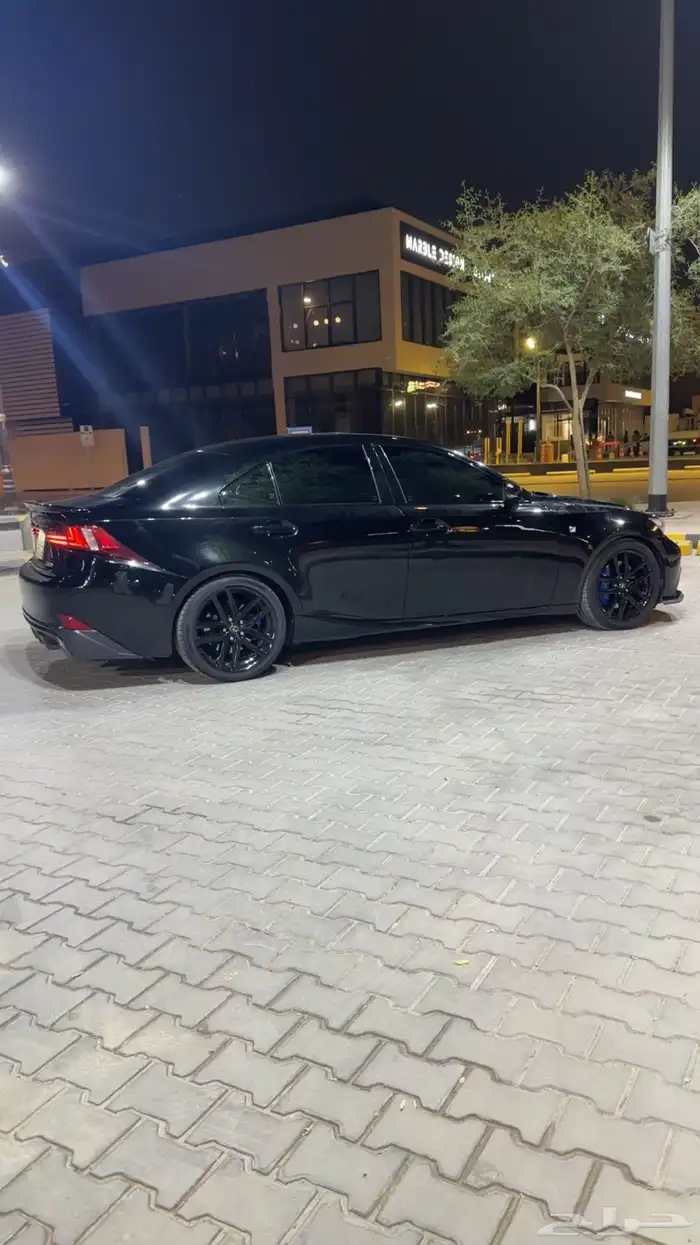 للبيع لكزس isF 350 2