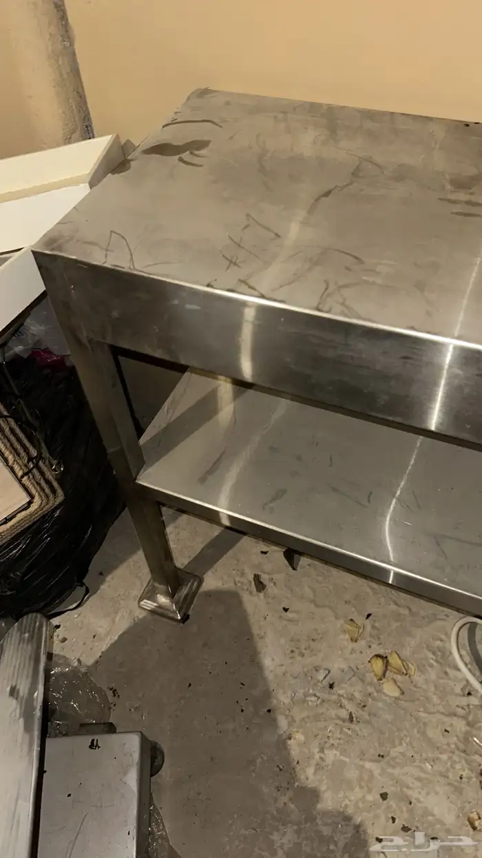 معدات مطعم كاملة بحالة نظيفة 11