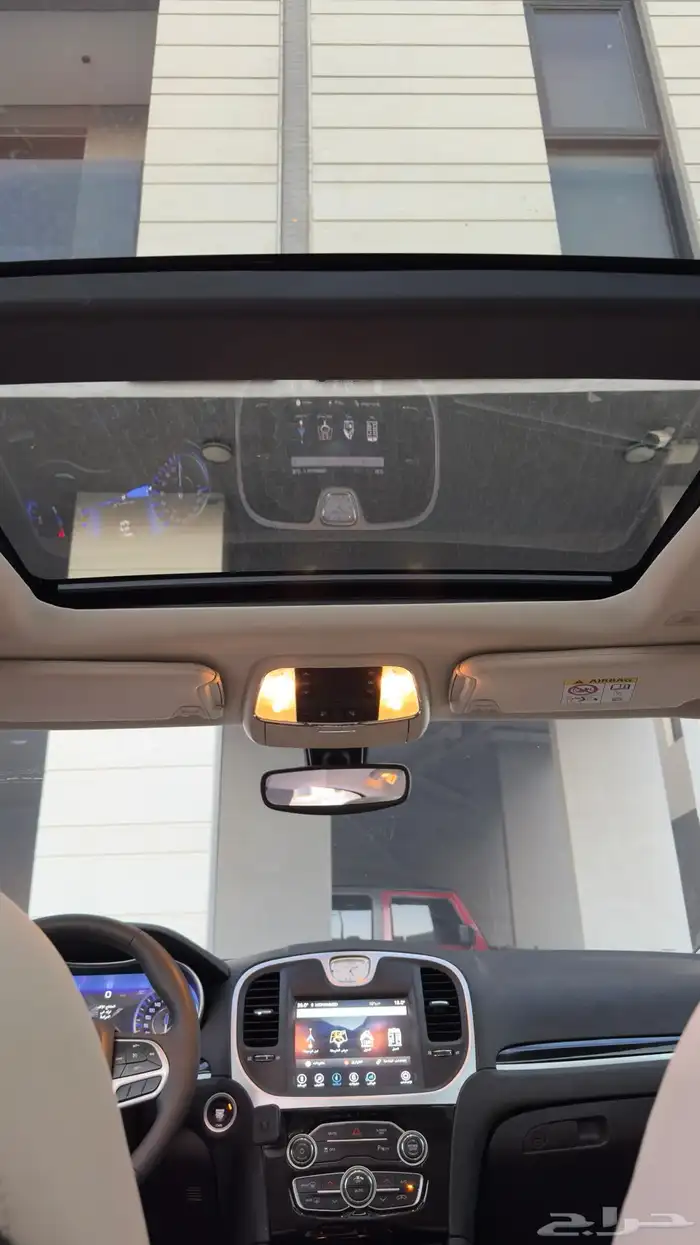 كرايسلر C300 2023 15