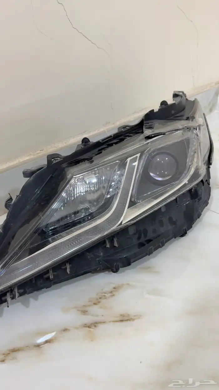 للبيع شمعة كامري 2023 يسار 0