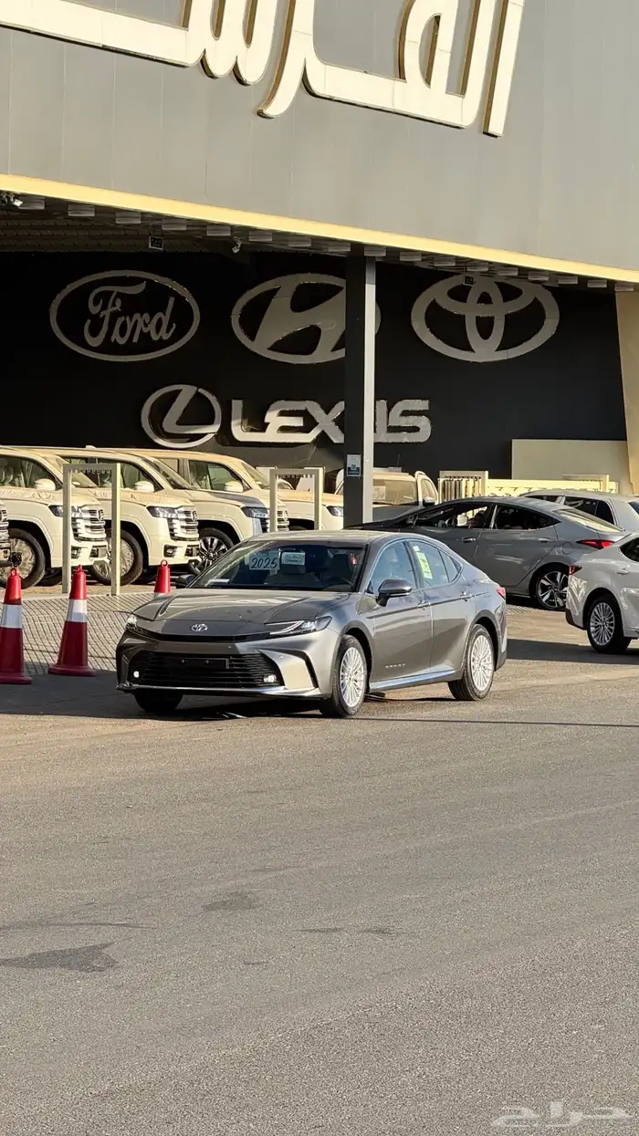 تويوتا كامري LE فتحة بنزين تشغيل عن بعد 2025 الساير- 121.500 0