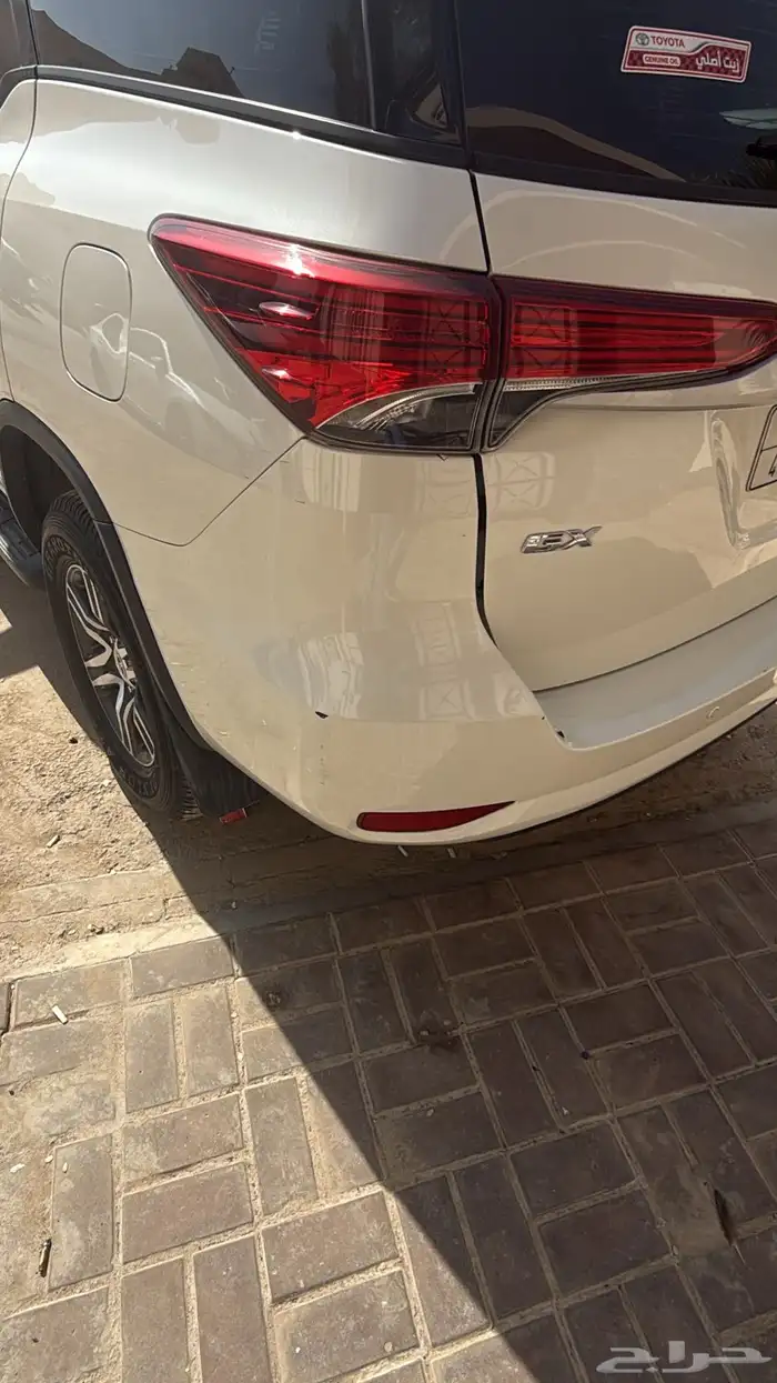 للبيع فورتشنر 2021 4 سلندر بنزين 10