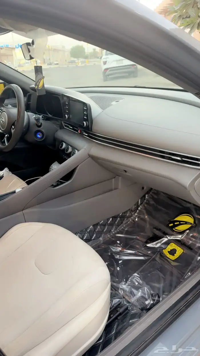 للبيع النتراء 2023 نص فل 8