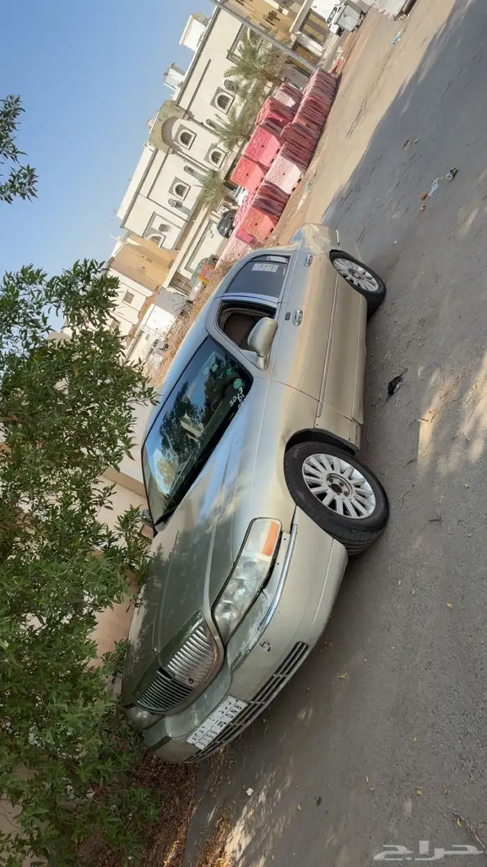 لنكون تاون كار 16