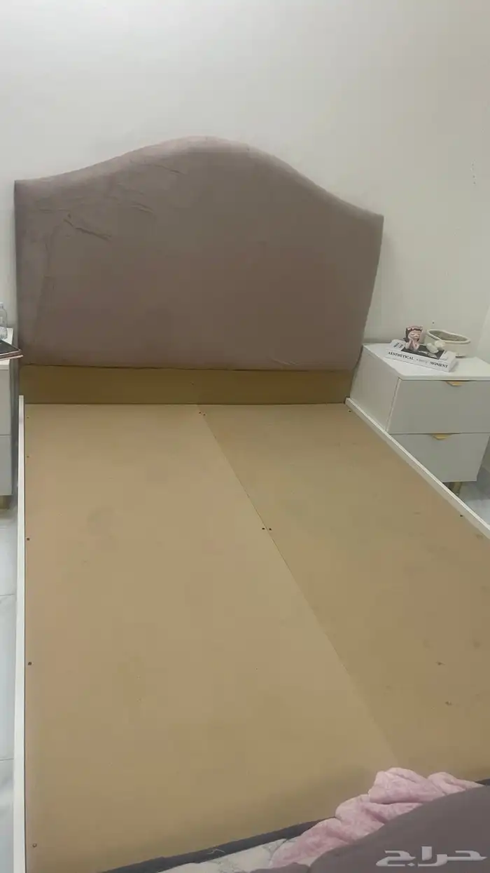 سرير مع مرتبته مستعمل للسوم 1