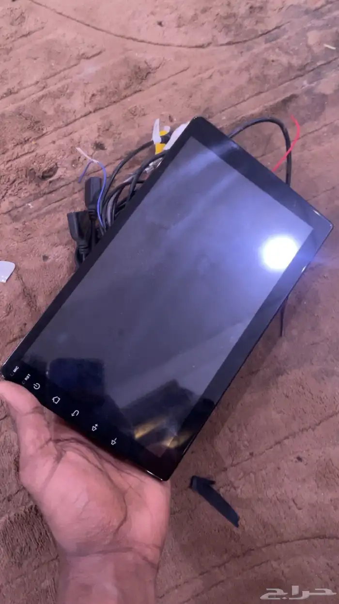 شاشه تركب على جميع السيارات 0