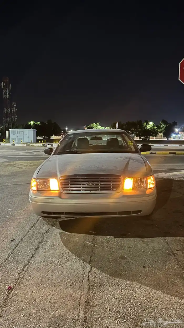 فورد فكتوريا 2011 0