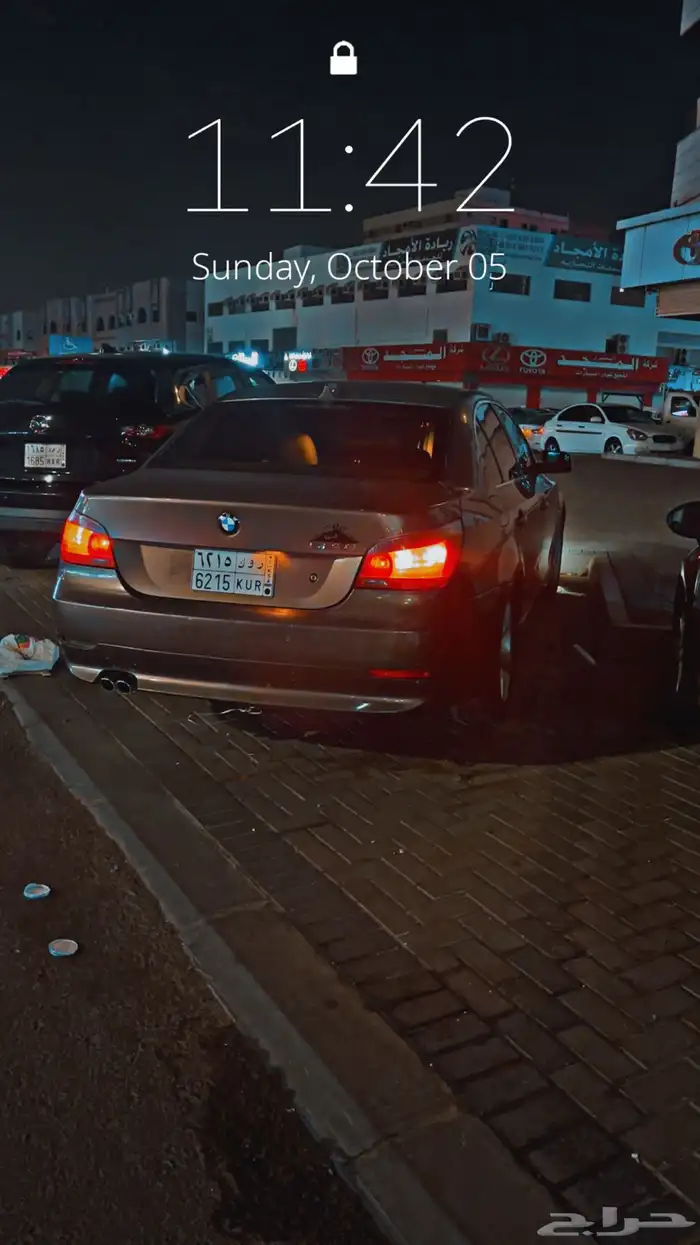 السيارة BMW523 5