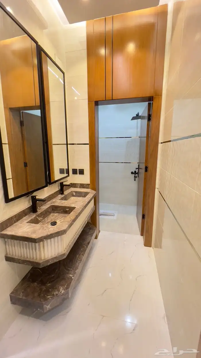 فيلا نص ارض حي الصفا السعر 900 الف 1