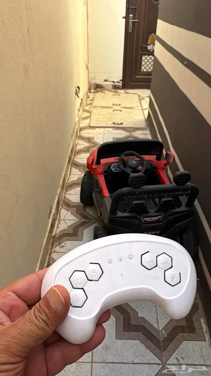 سياره اطفال كهرباء وريموت تحكم 1