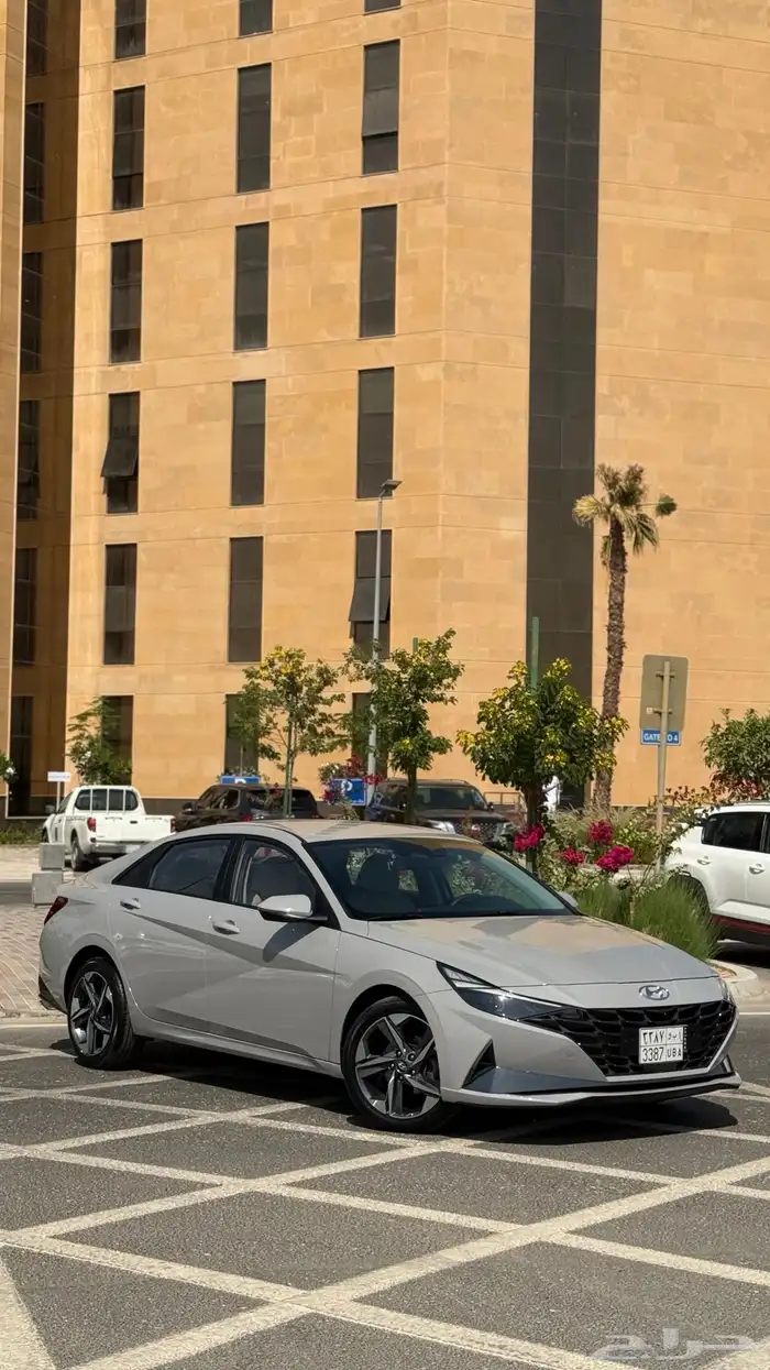 للبيع هونداي الانترا 2021 0