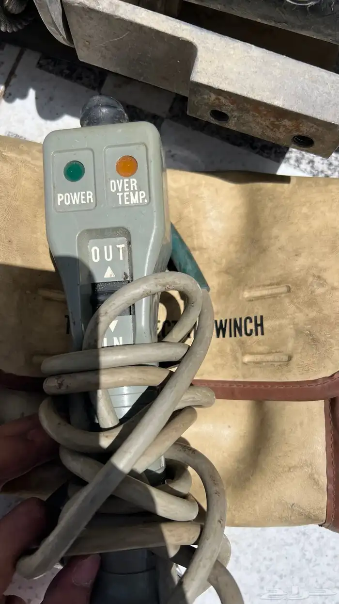 للبيع مكره صالون 2004 4