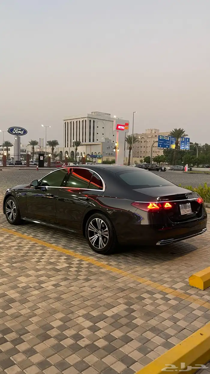 مرسيدس E200 2024 عداد 9 آلاف ضمان الجفالي إلى 2026 3