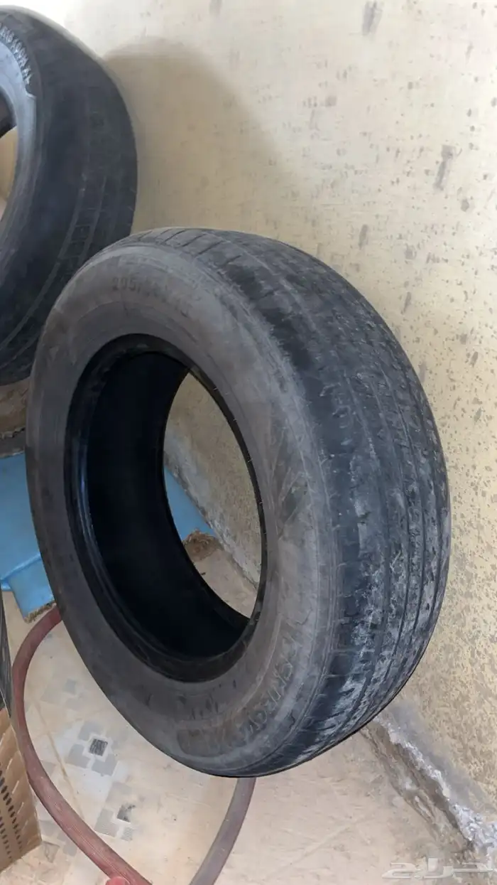 جنوط ددسن نضافف للبيع وكفرات العدد 2 كفرات و 2 جنوط 5