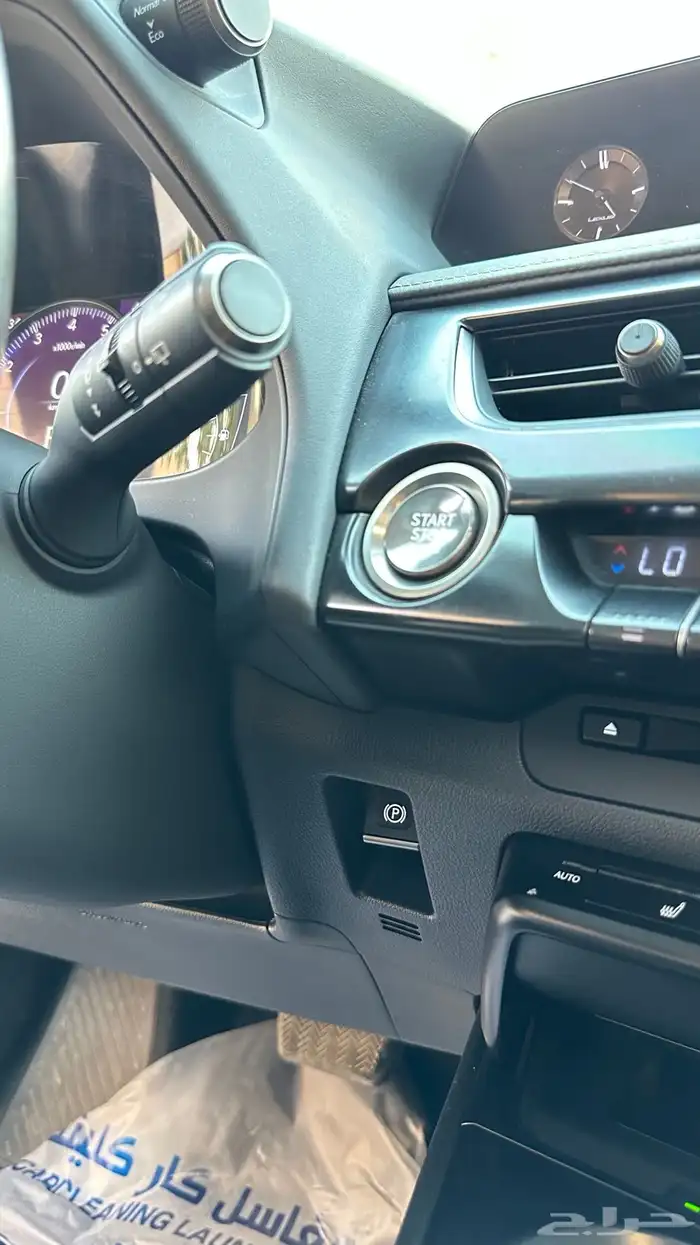 لكزس UX200 موديل 2019 سعودي مالك اول 17