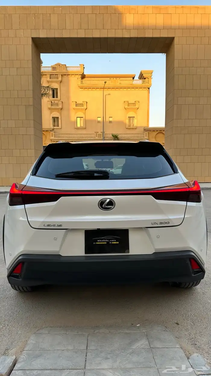 لكزس UX200 موديل 2019 سعودي مالك اول 13