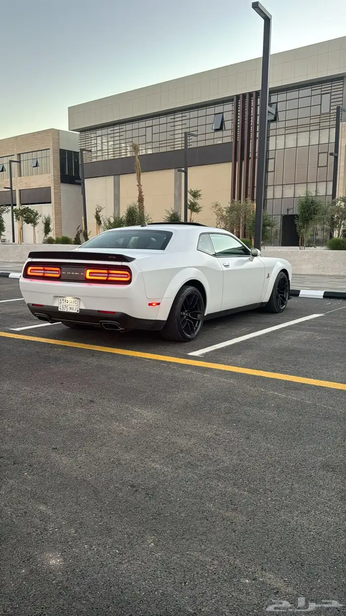 دودج تشالنجر 15