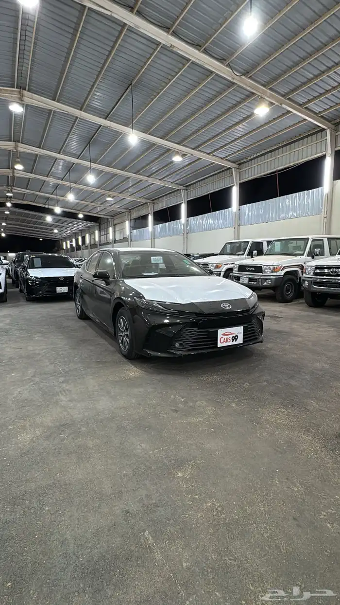 كامري ستاندر اسود 1