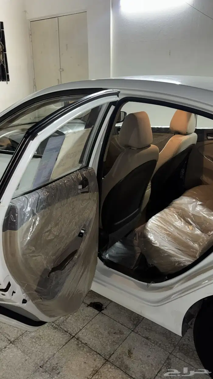 للبيع اكسنت 2014 17