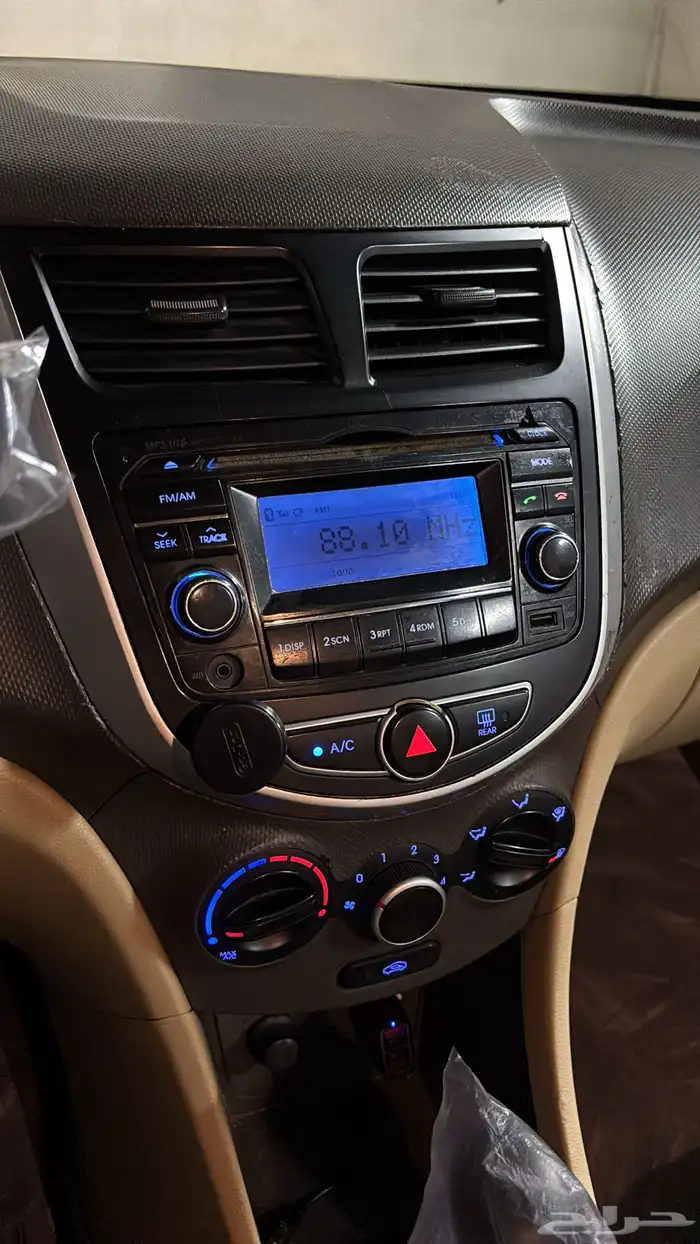 للبيع اكسنت 2014 30