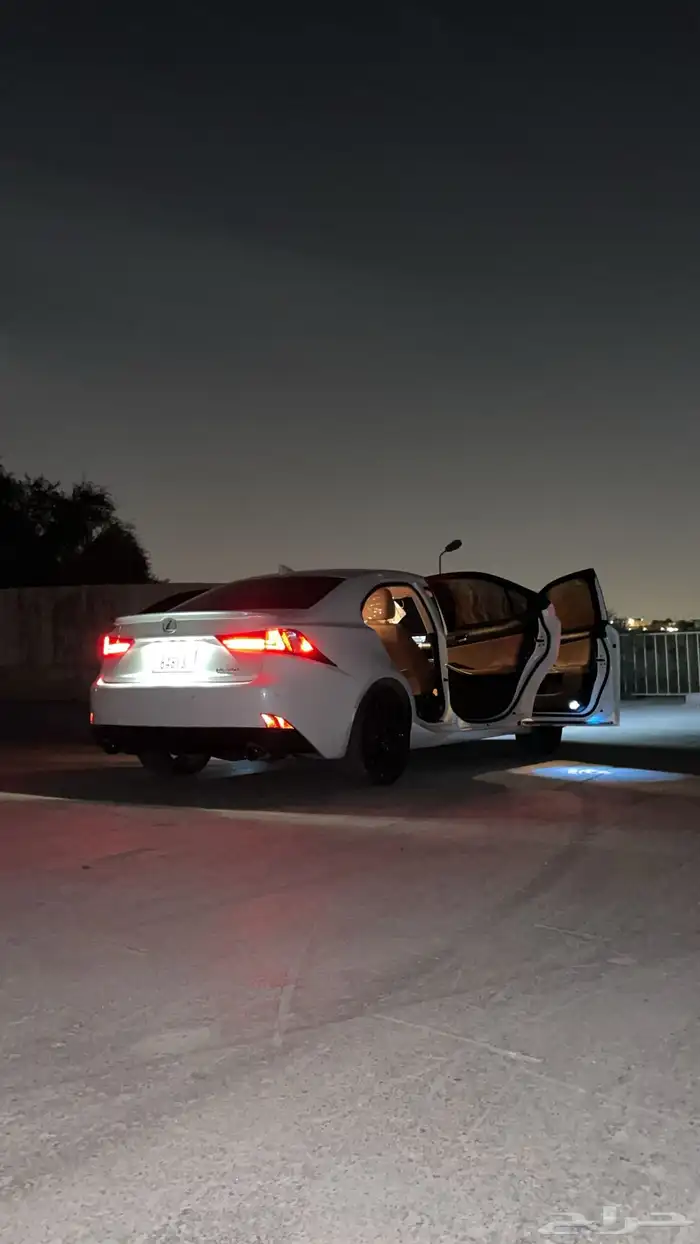 لكزس is350 ارنوب 9