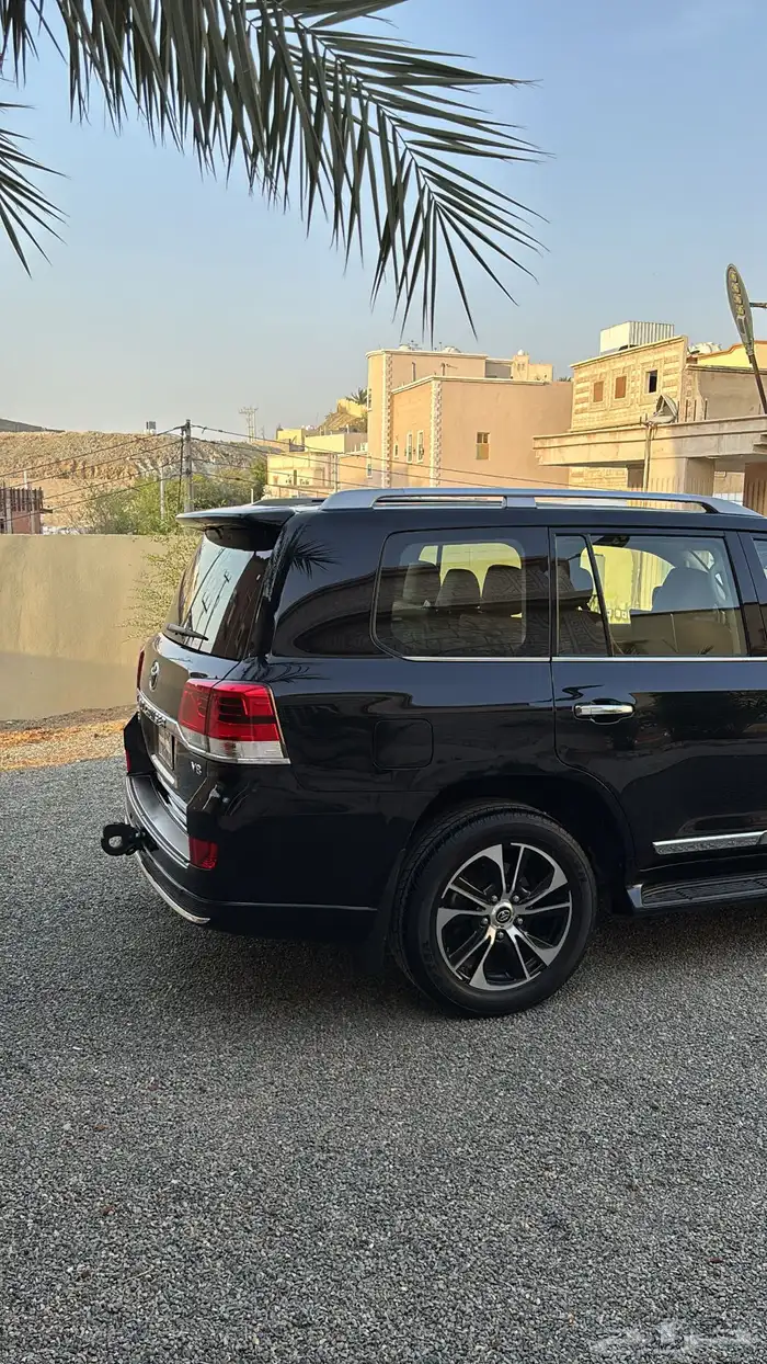 لاندكروزر مديل 2021 تورنق 8سرندل رقم 5 3