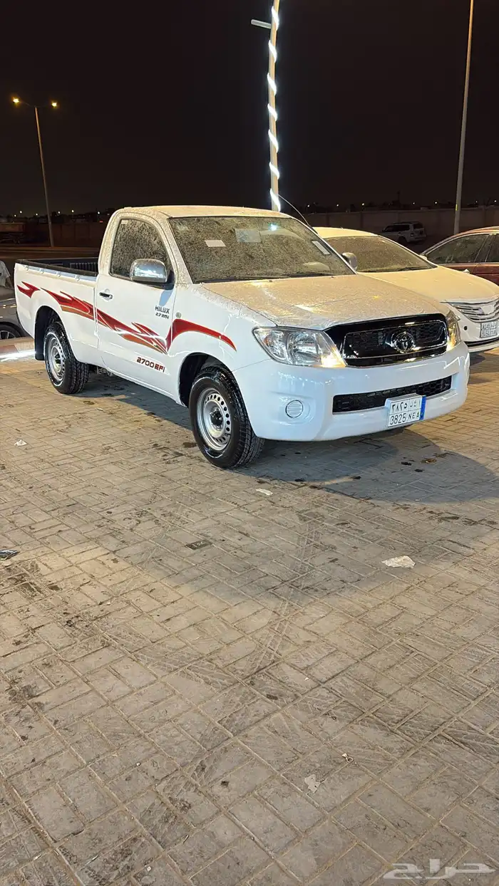 هايلوكس 2011 نظيفه 3