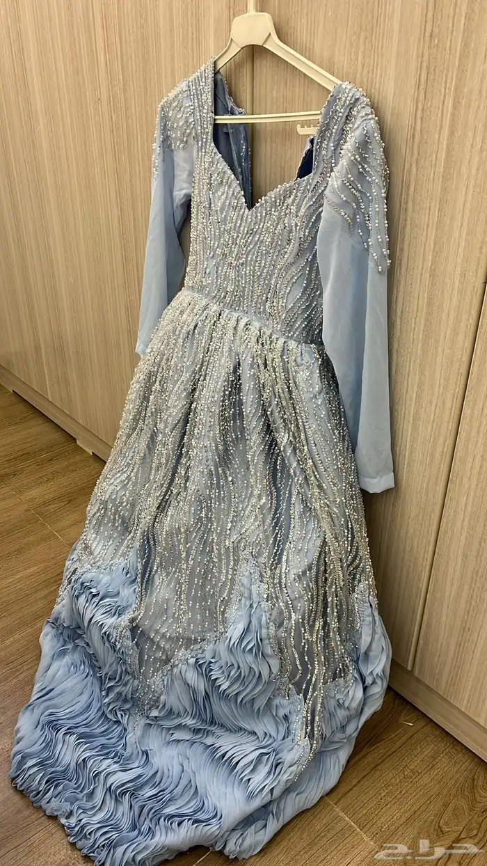 فساتين مستعملة 0