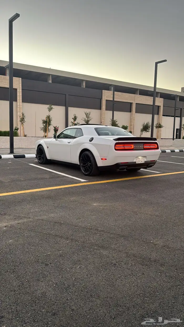 دودج تشالنجر 22