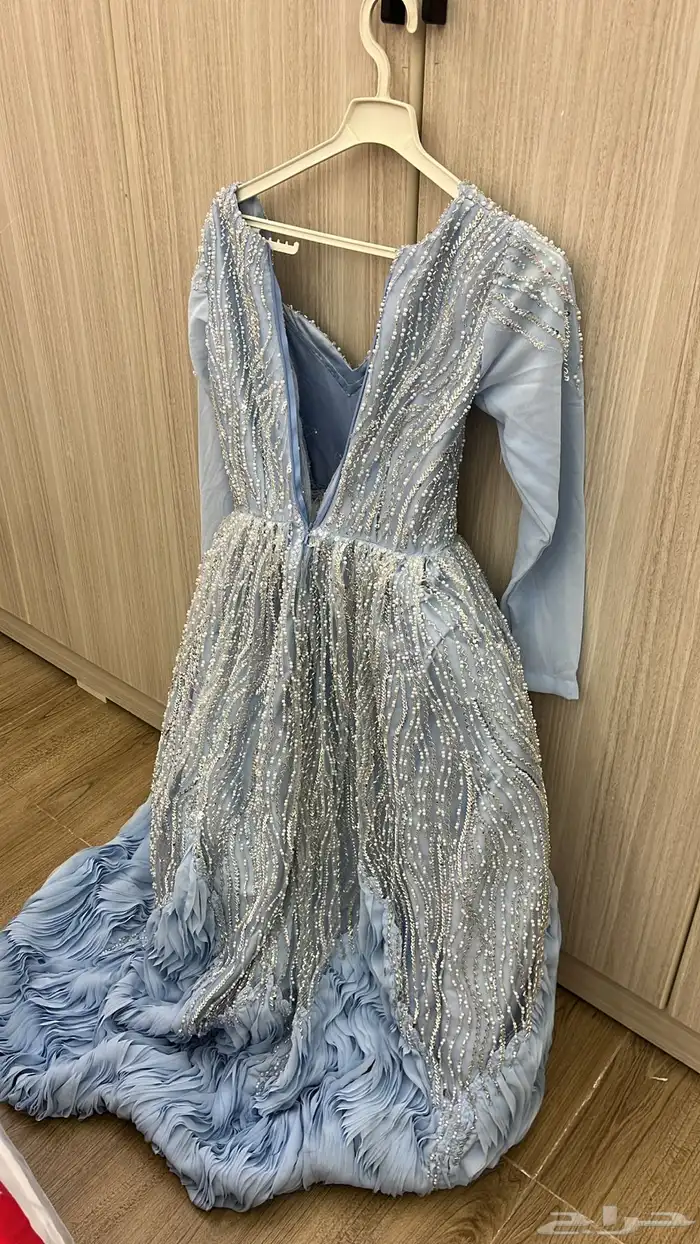 فساتين مستعملة 1