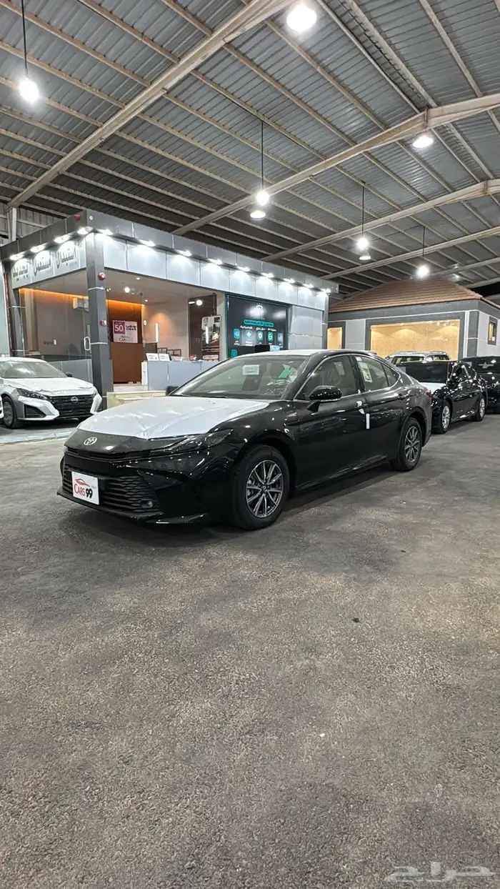 كامري ستاندر اسود 2