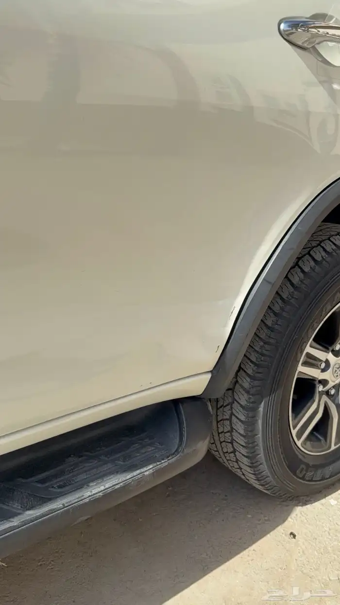 للبيع فورتشنر 2021 4 سلندر بنزين 12