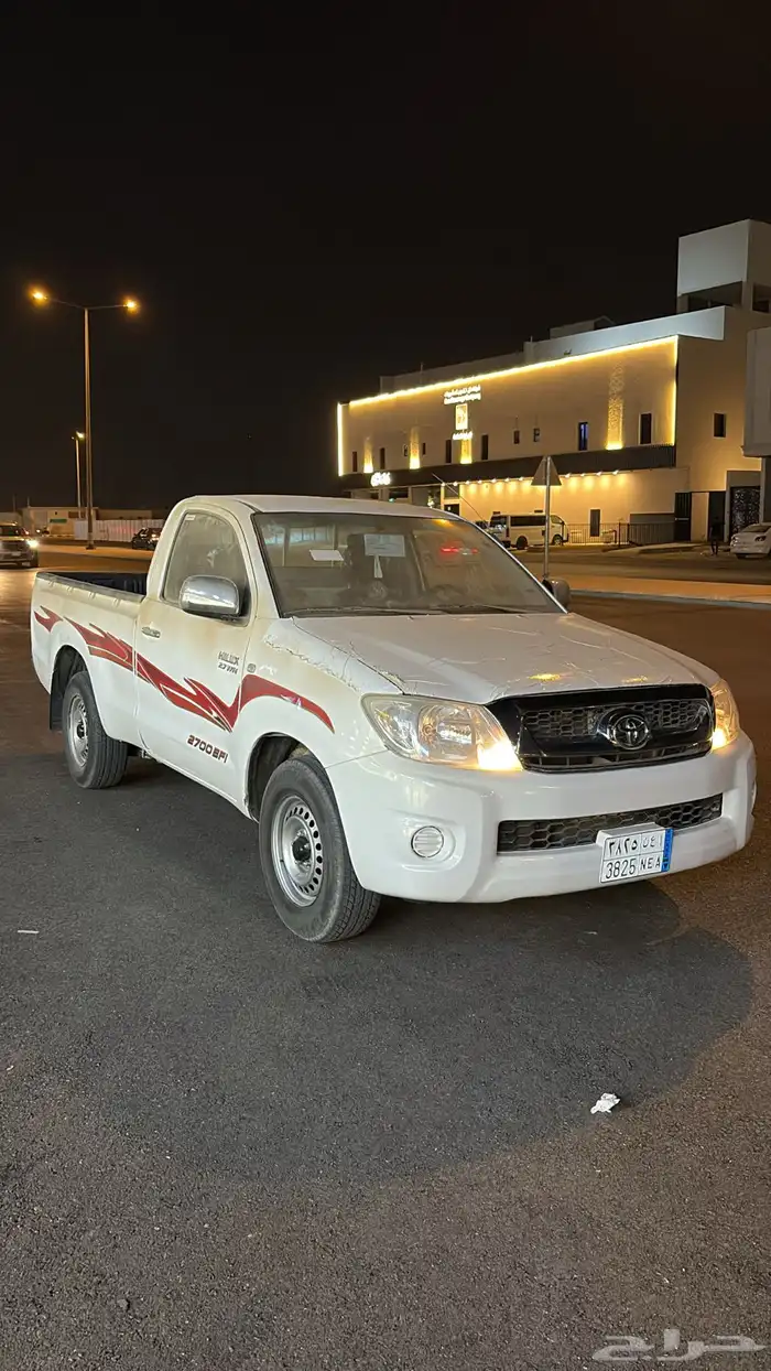 هايلوكس 2011 نظيفه 11