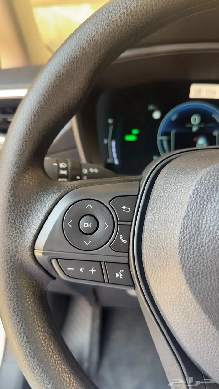 كرولا اصفار هايبرد 2025( كروس ) 13