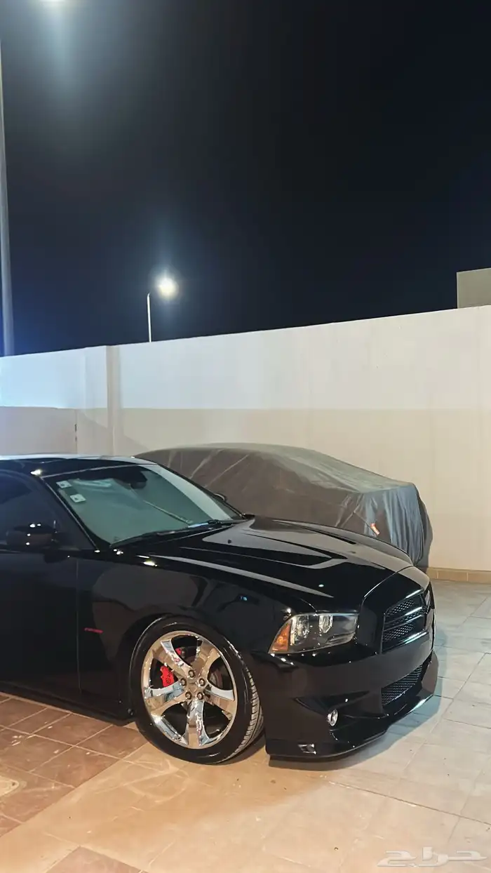 للبيع تشارجر 2014 رود اند تراك 10