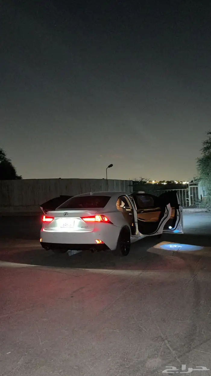 لكزس is350 ارنوب 8