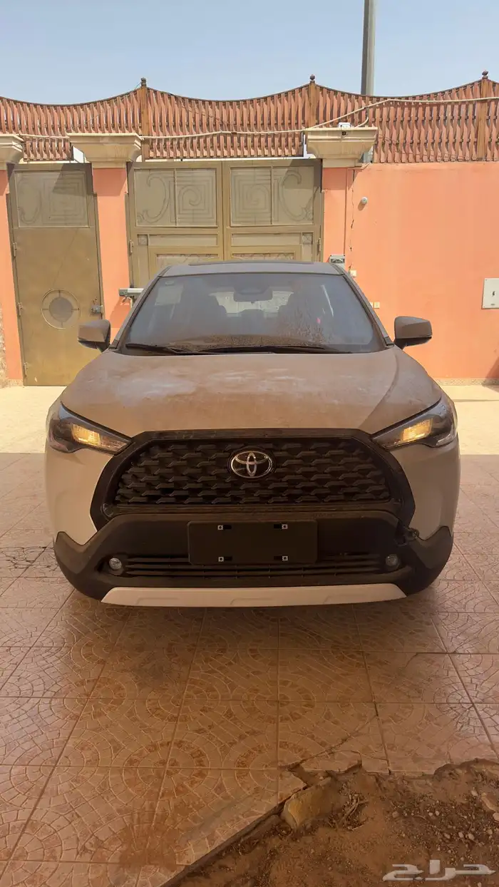 كرولا اصفار هايبرد 2025( كروس ) 10