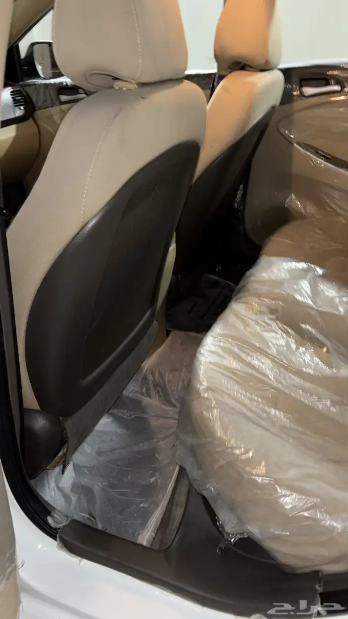 للبيع اكسنت 2014 16