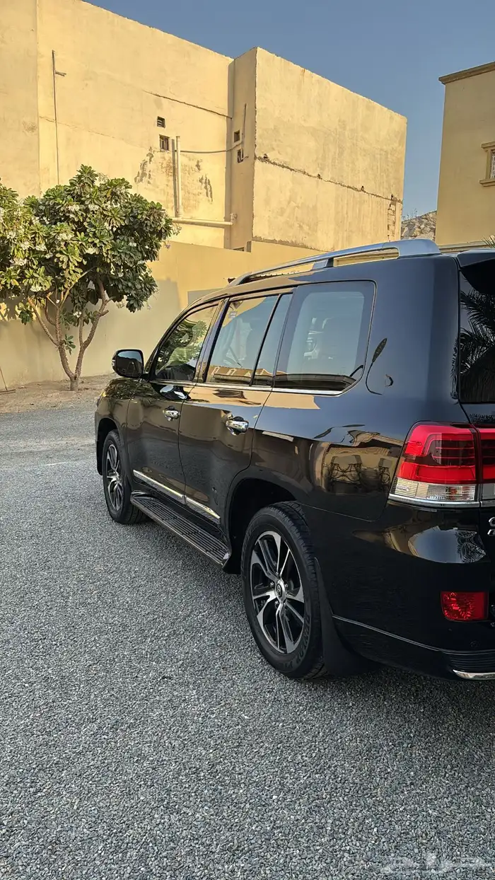 لاندكروزر مديل 2021 تورنق 8سرندل رقم 5 7