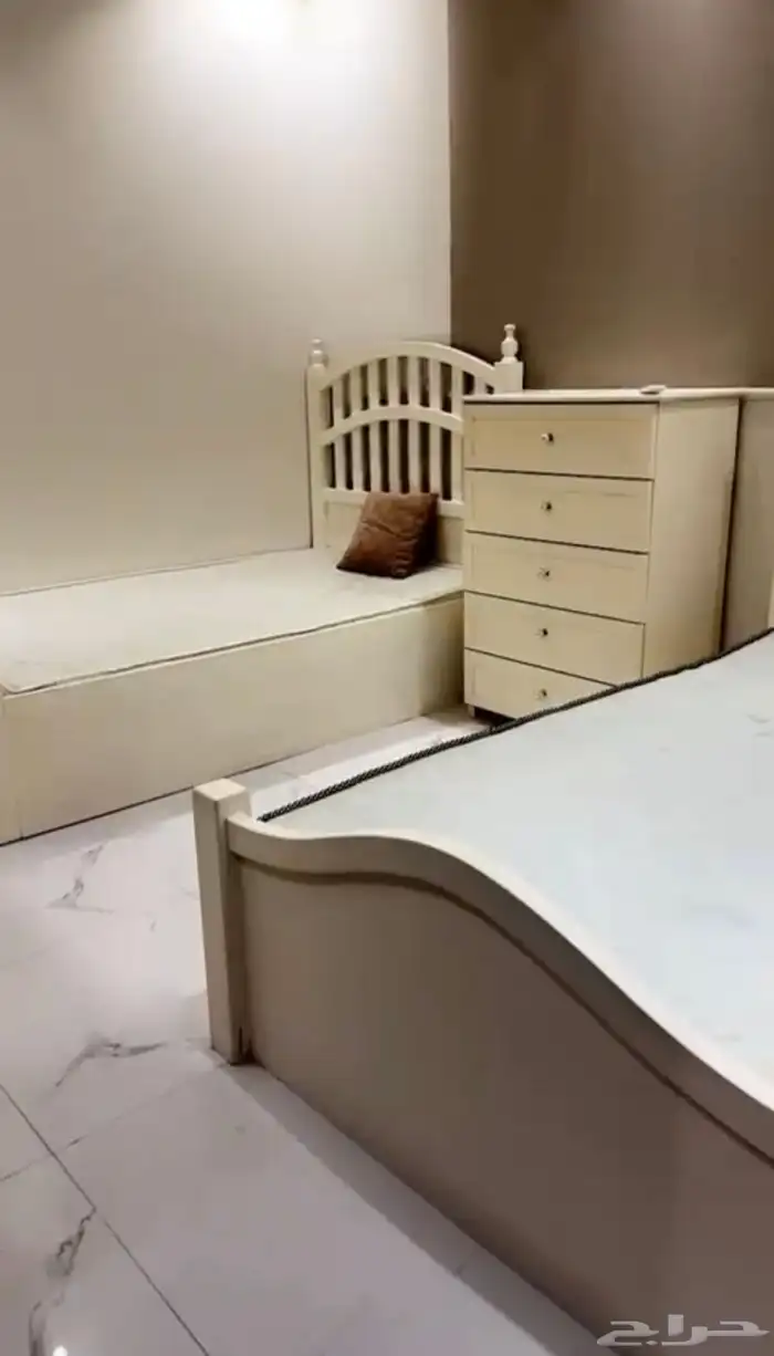 شقه للايجار مؤثثة 2