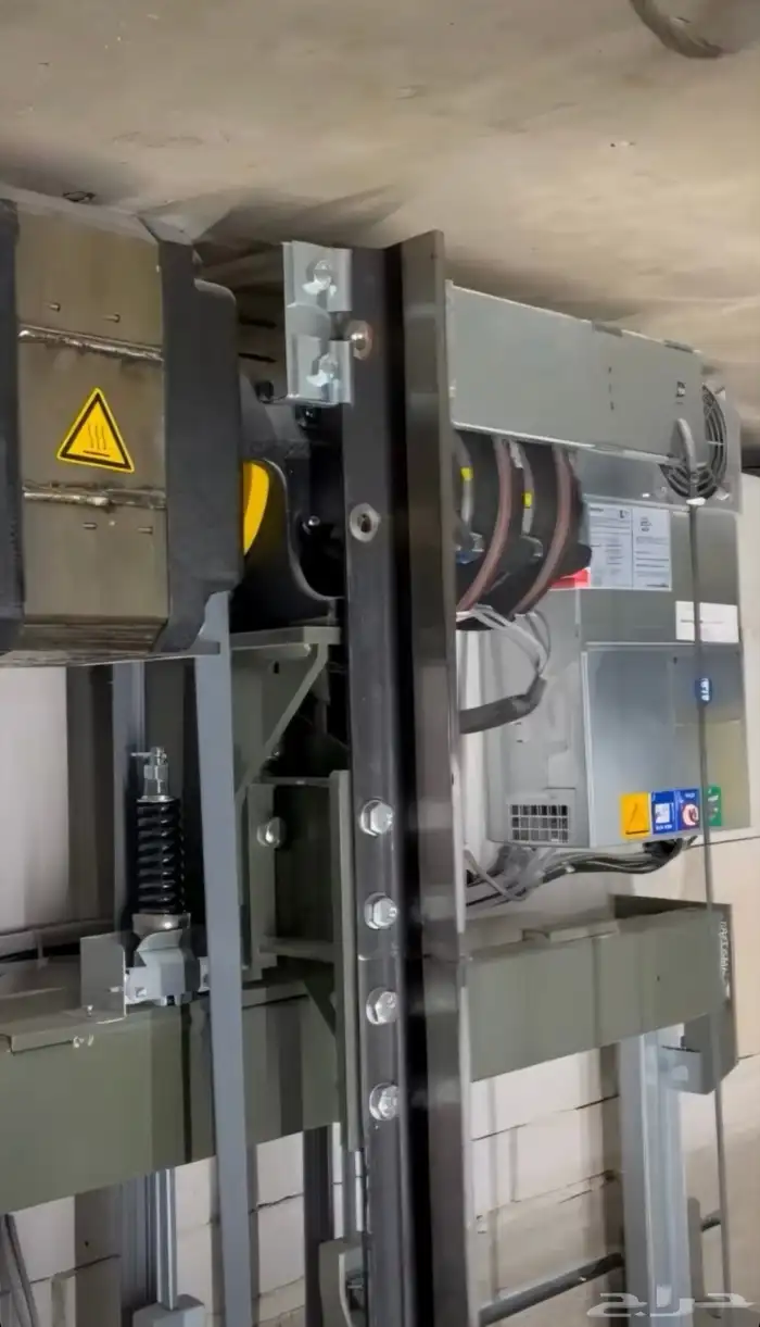 صيانه اعطال برمجه المصاعد والسلالم الكهربائية 11