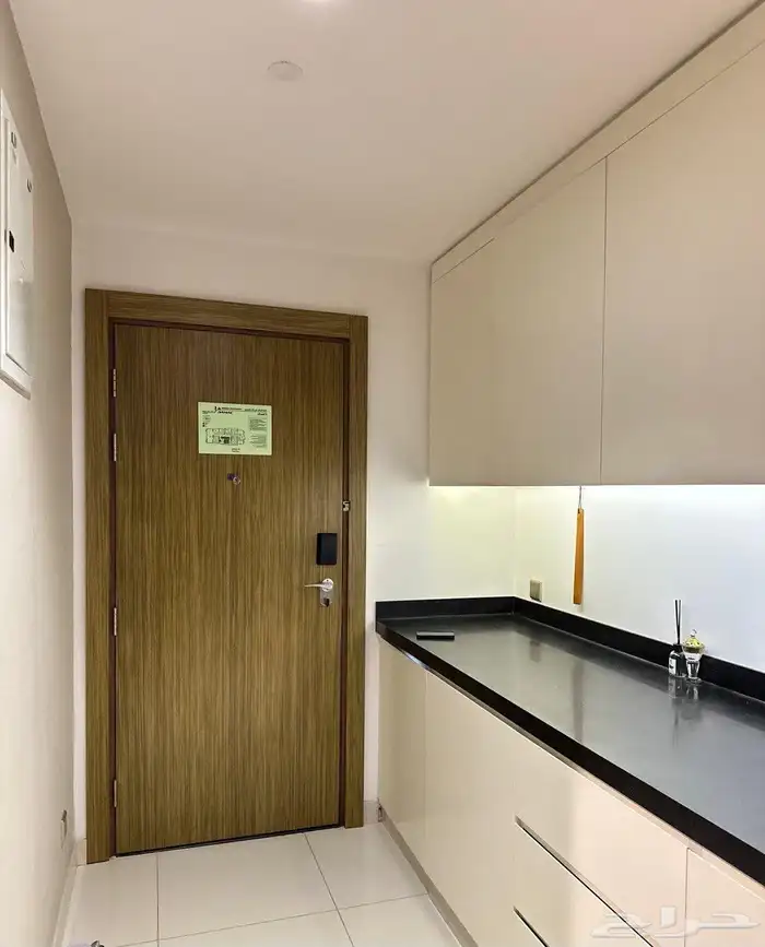 شقة للبيع برج داماك حي العليا طريق الملك فهد 8