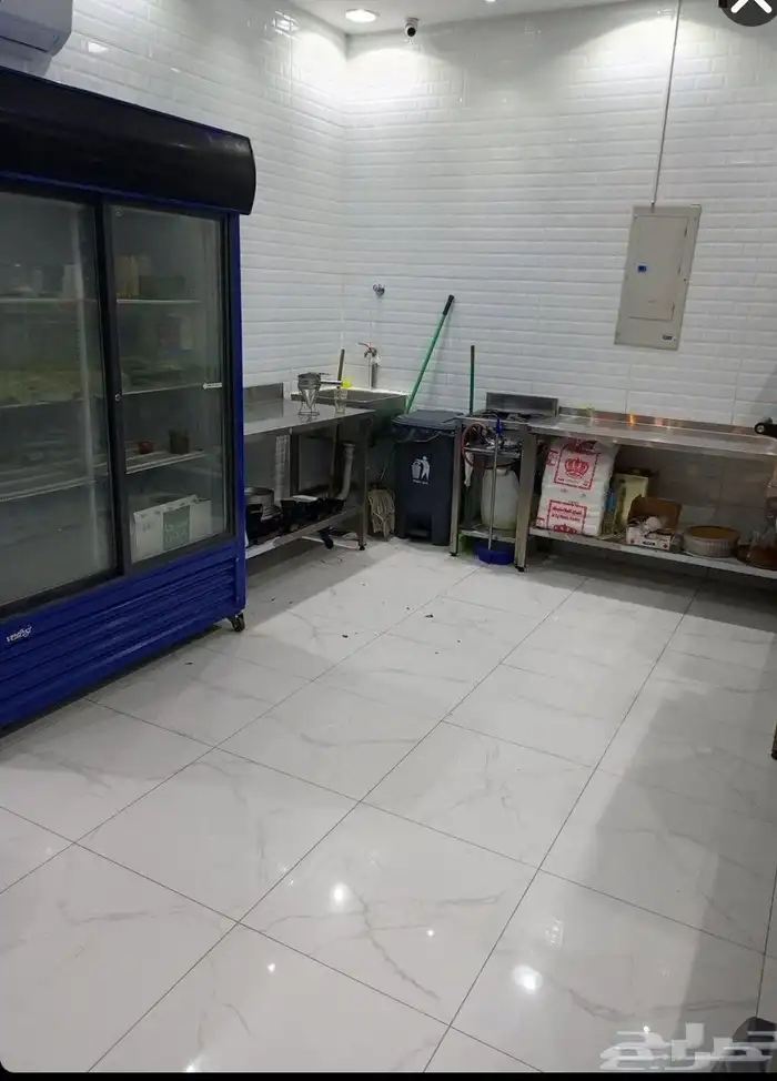 محل لتقبيل َمع جميع الاغرظ 9