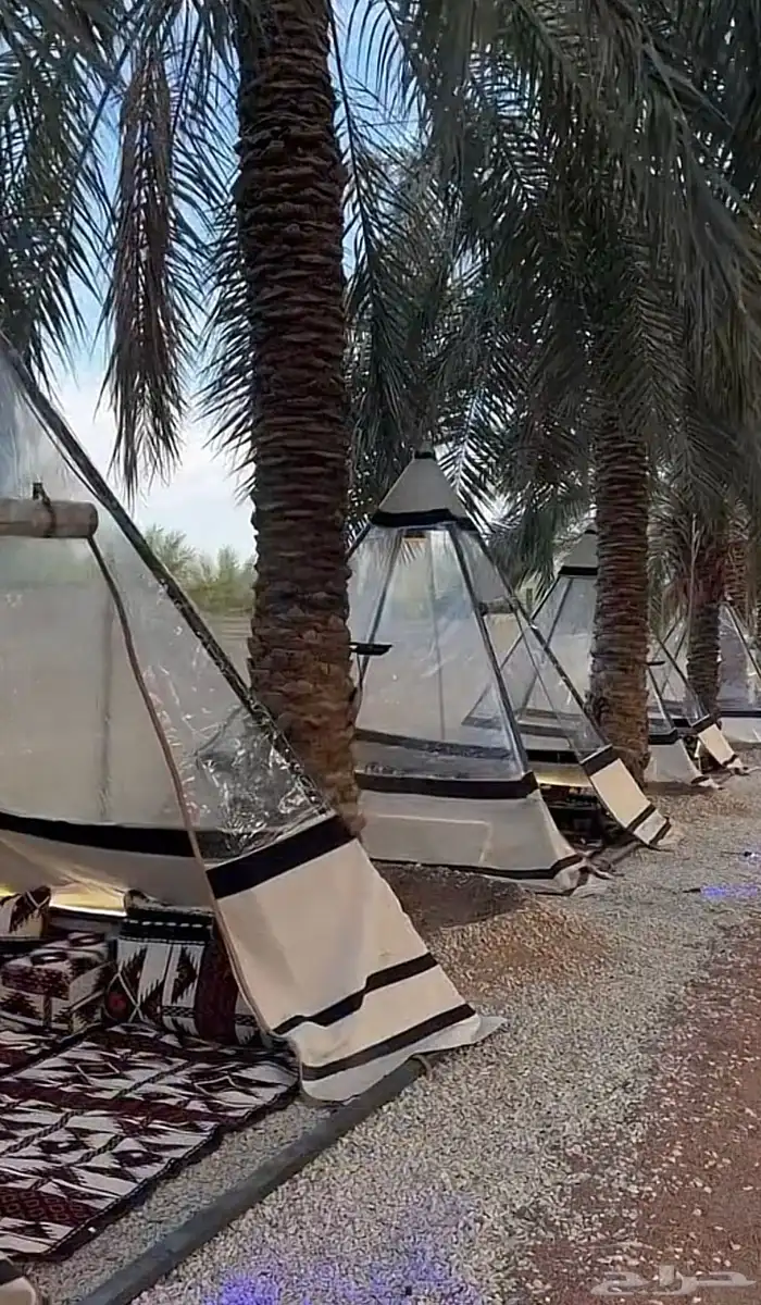 خيمة هرمية للبيع 0