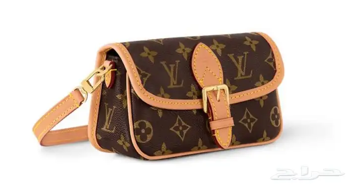 شنطه ماركات ديور قودشي شانيل وجميع إلى منزله متوفره لطلب 66