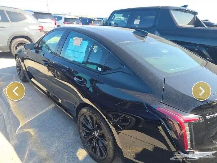 كاديلاك CT5-V Blackwing 2025 قير عادي 5