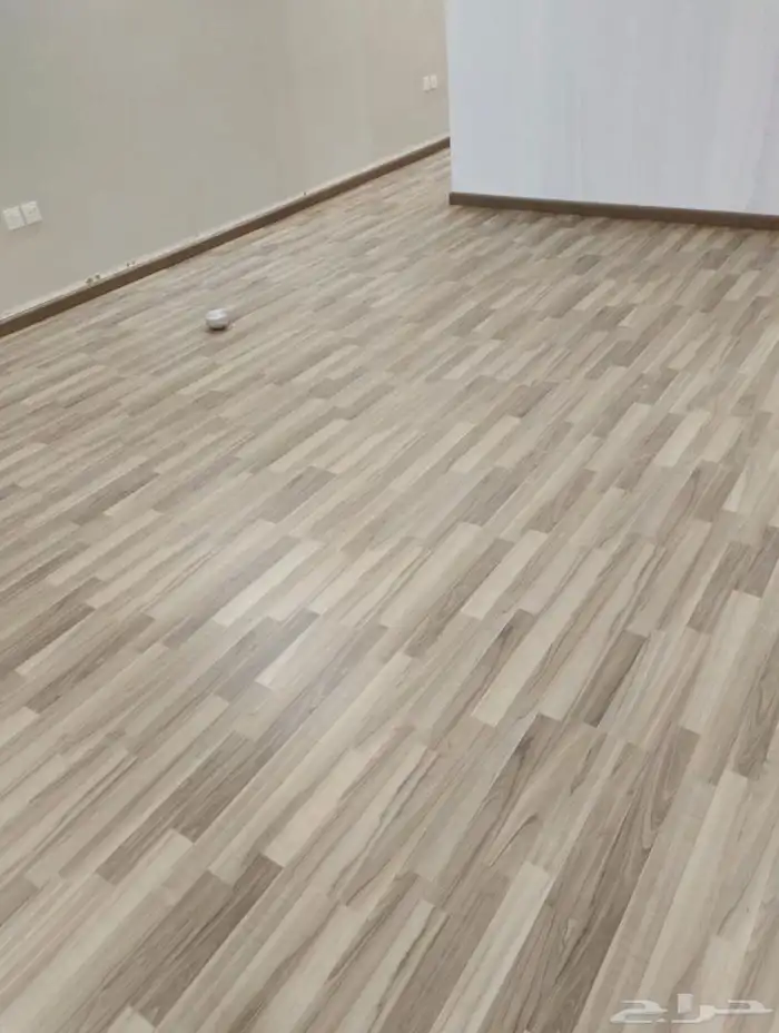 باركيه بجودة عالميه مقاوم للماء والخدوش وعوامل الحراره 0