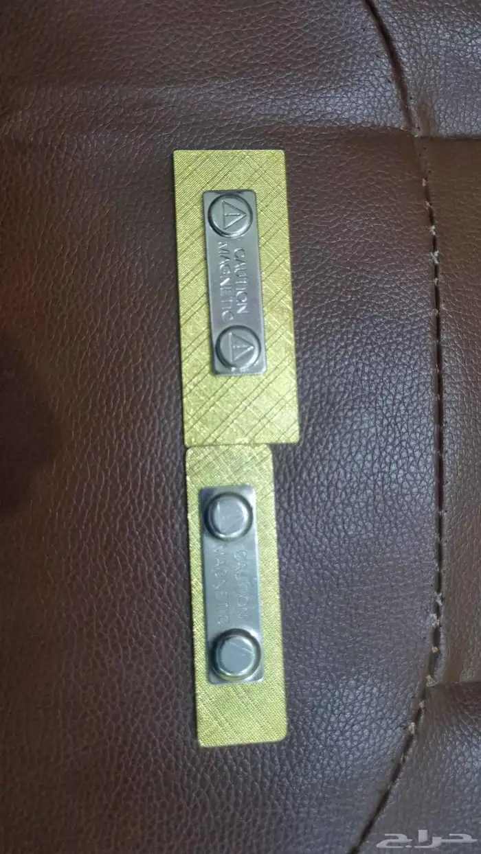 بروشات معدنية اكرليك بوكسي مغناطيس دبوس 8